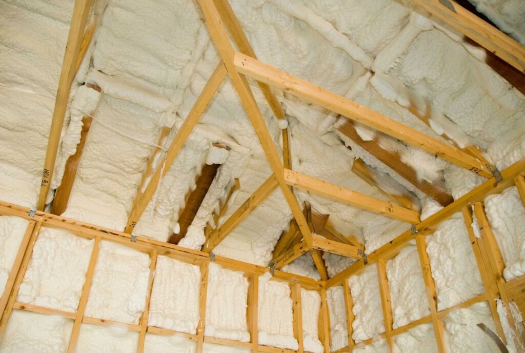 attic insulation and its impact on roof life in Berea
